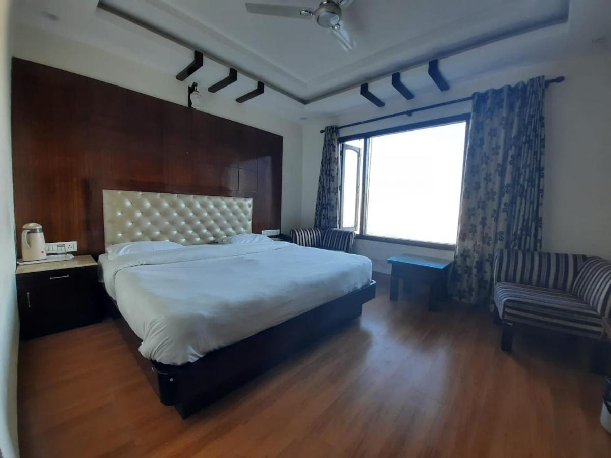 Hotel Basera Mussoorie Kültér fotó