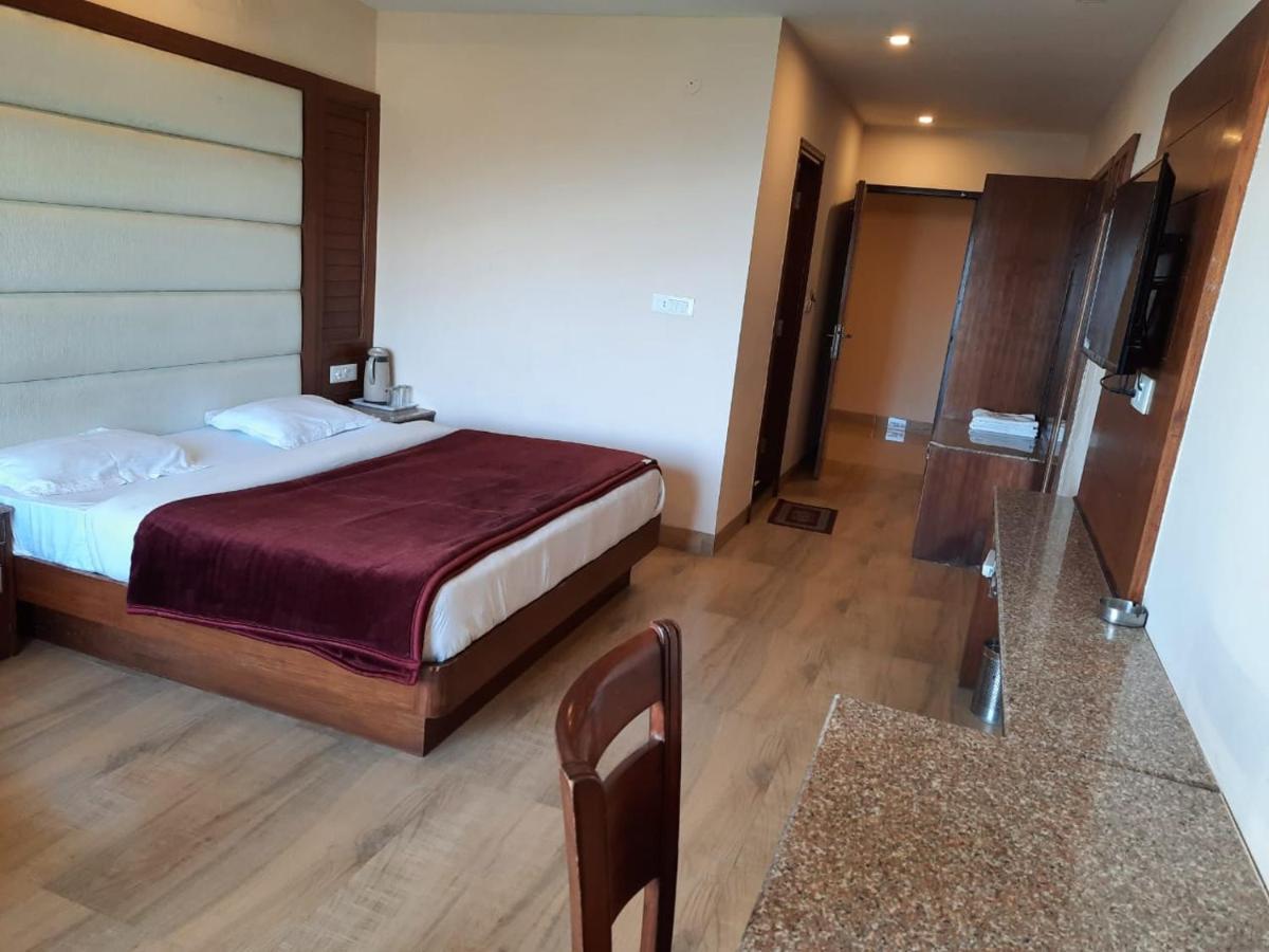 Hotel Basera Mussoorie Kültér fotó