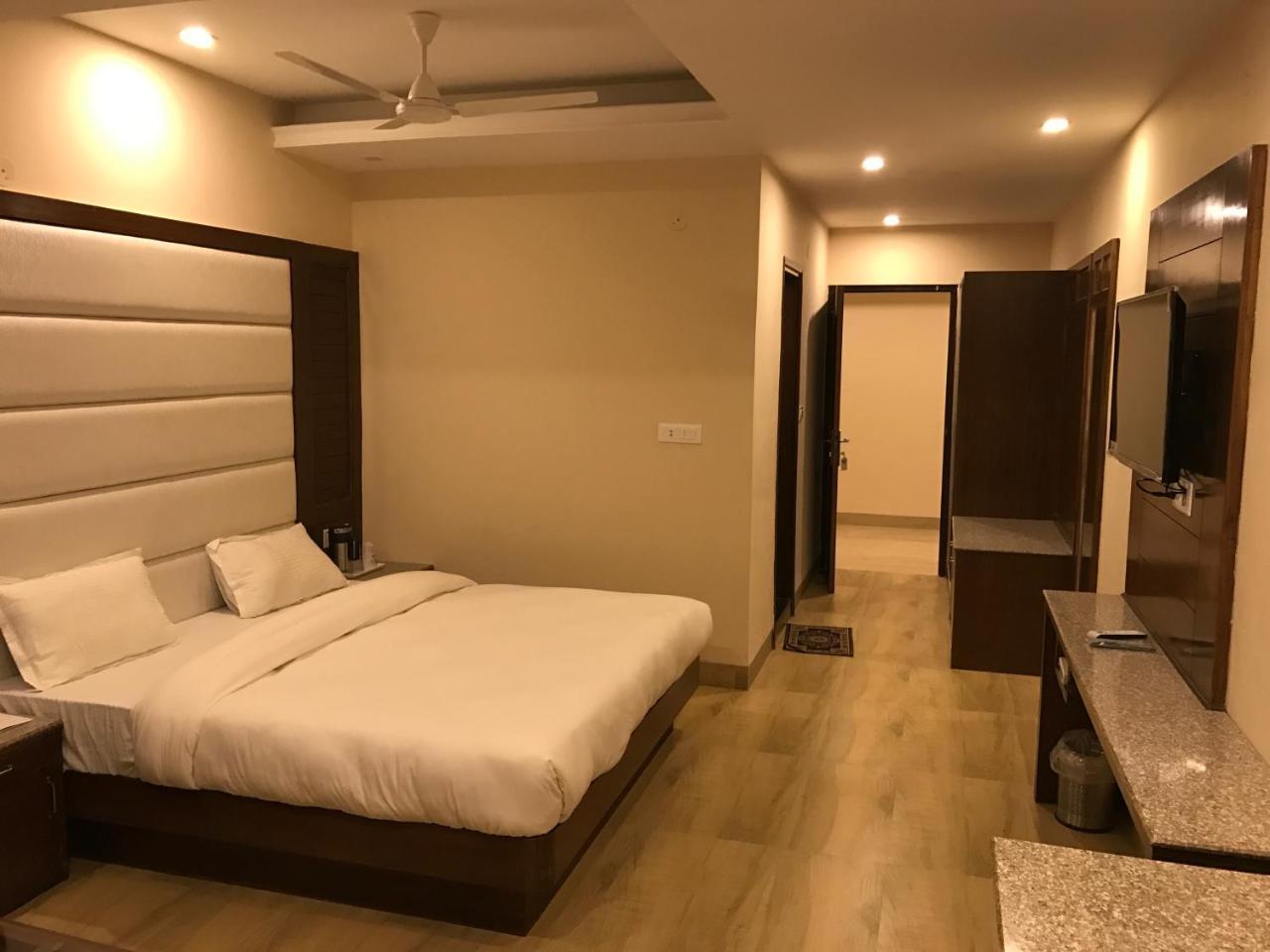 Hotel Basera Mussoorie Kültér fotó